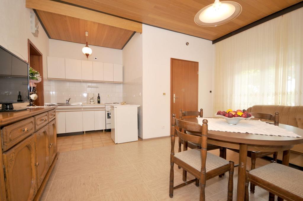 Apartments Marinko Trogir Habitación foto