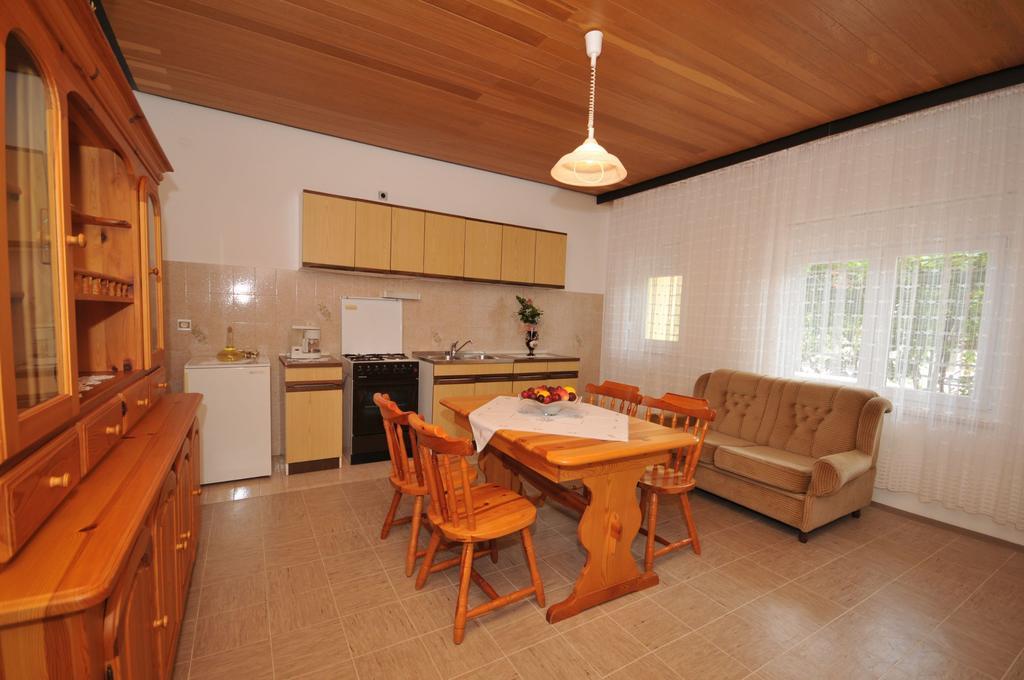 Apartments Marinko Trogir Habitación foto