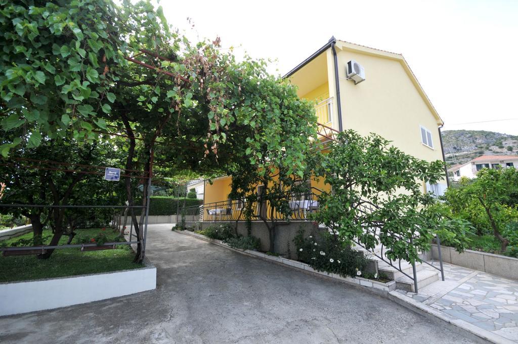 Apartments Marinko Trogir Habitación foto